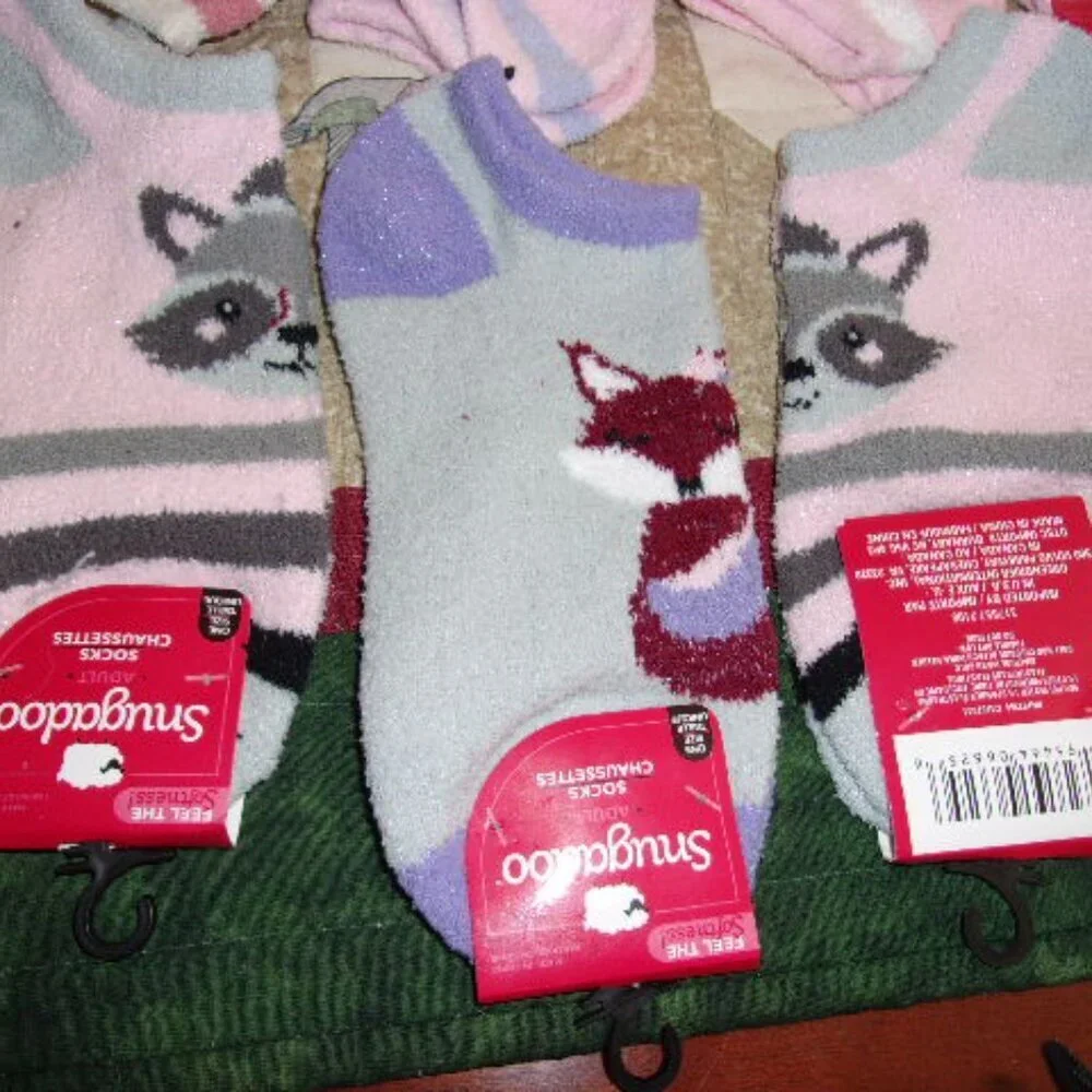 COPY - Lot of 7 Womens Ankle Socks Animal Snugadoo Too Soft Stretchy,New